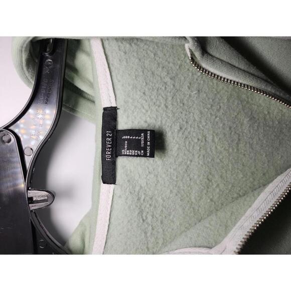 Forever 21 Mint Green Cropped Hoodie Size Large - Picture 3 of 3